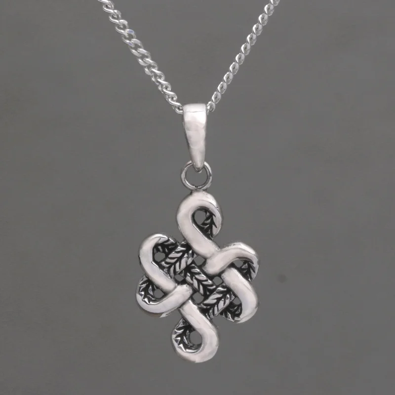 Life Knot Handmade in Bali 925 Sterling Silver Knot Pendant Necklace