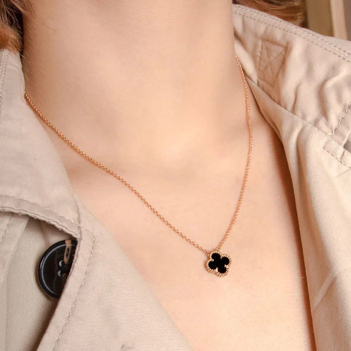 Flower Necklace Pretty Design Long Chain Simple Design Necklace W10182